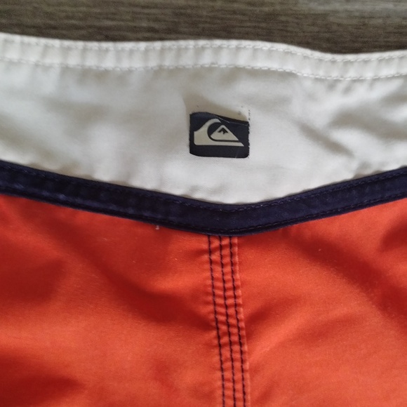 Quicksilver boys Dry Flight Board Shorts size 26 - Picture 7 of 7